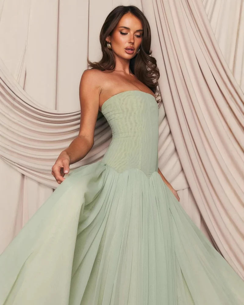 Women's Strapless Tulle Maxi Dress with Fitted Bodice Design