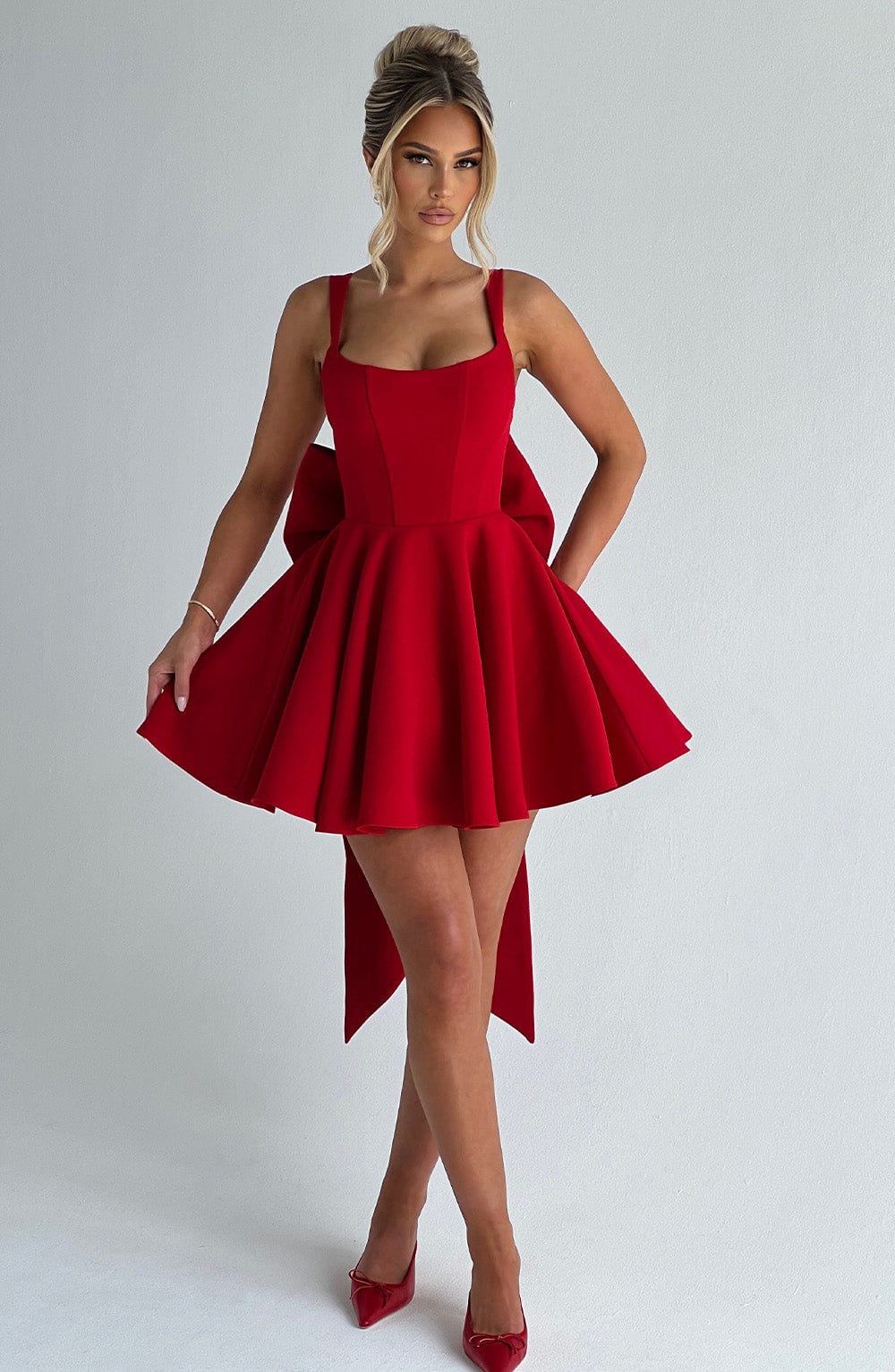 M.T Women's Dress Rue Square-Neck Red Tulle Bow Party