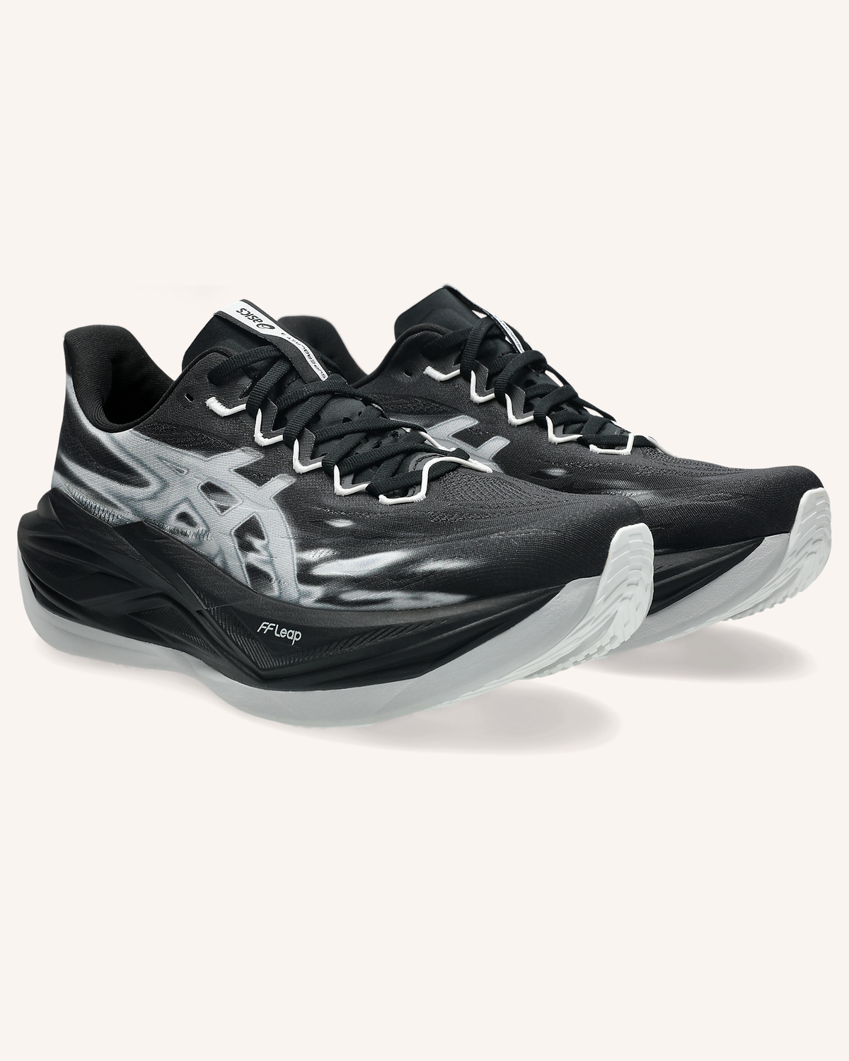 ASICS SUPERBLAST 3 in Black/Black — pair front view