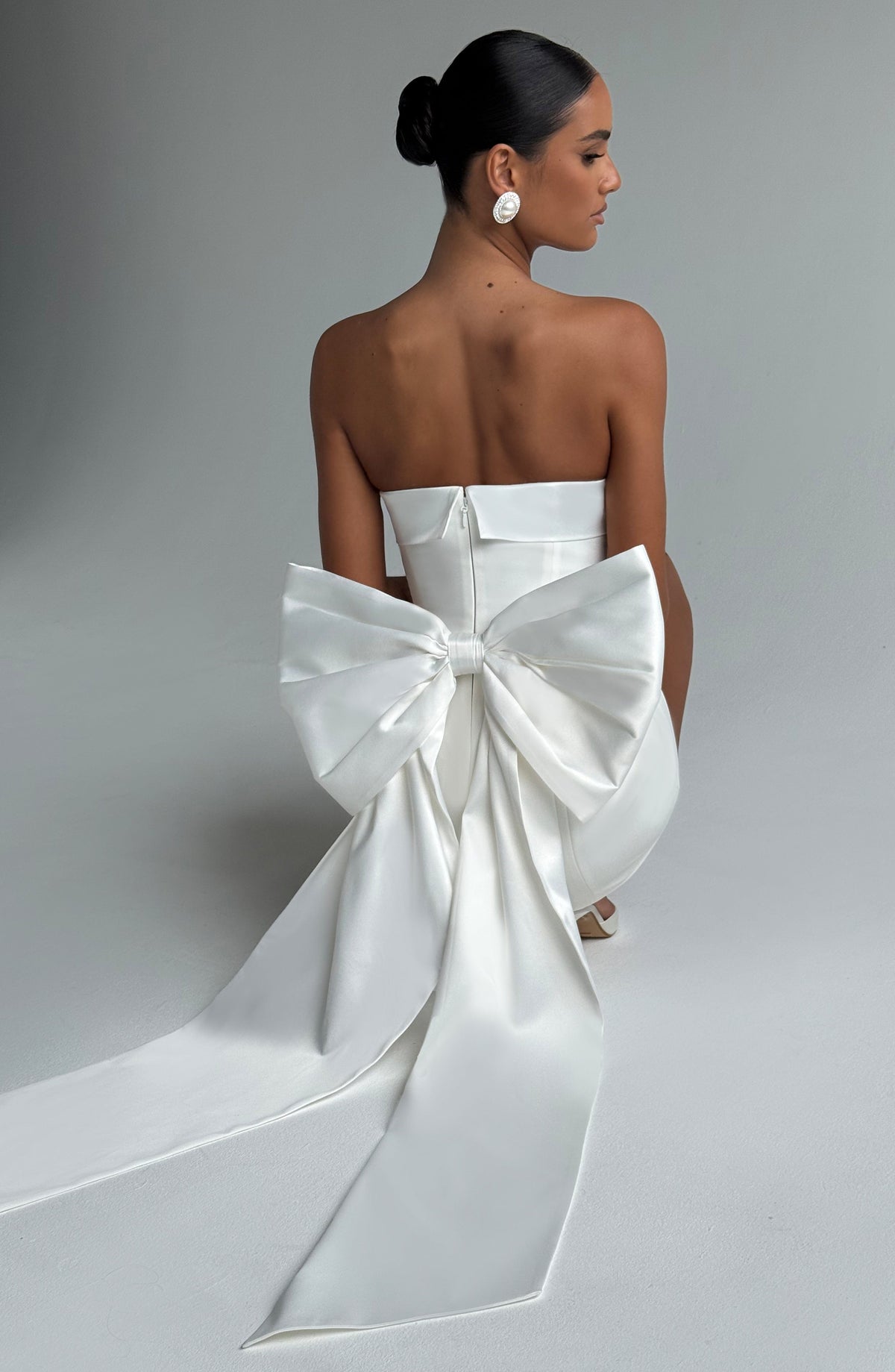 M.T Women's Dress Strapless Mini Ivory Satin Crepe Bow Bridal Party