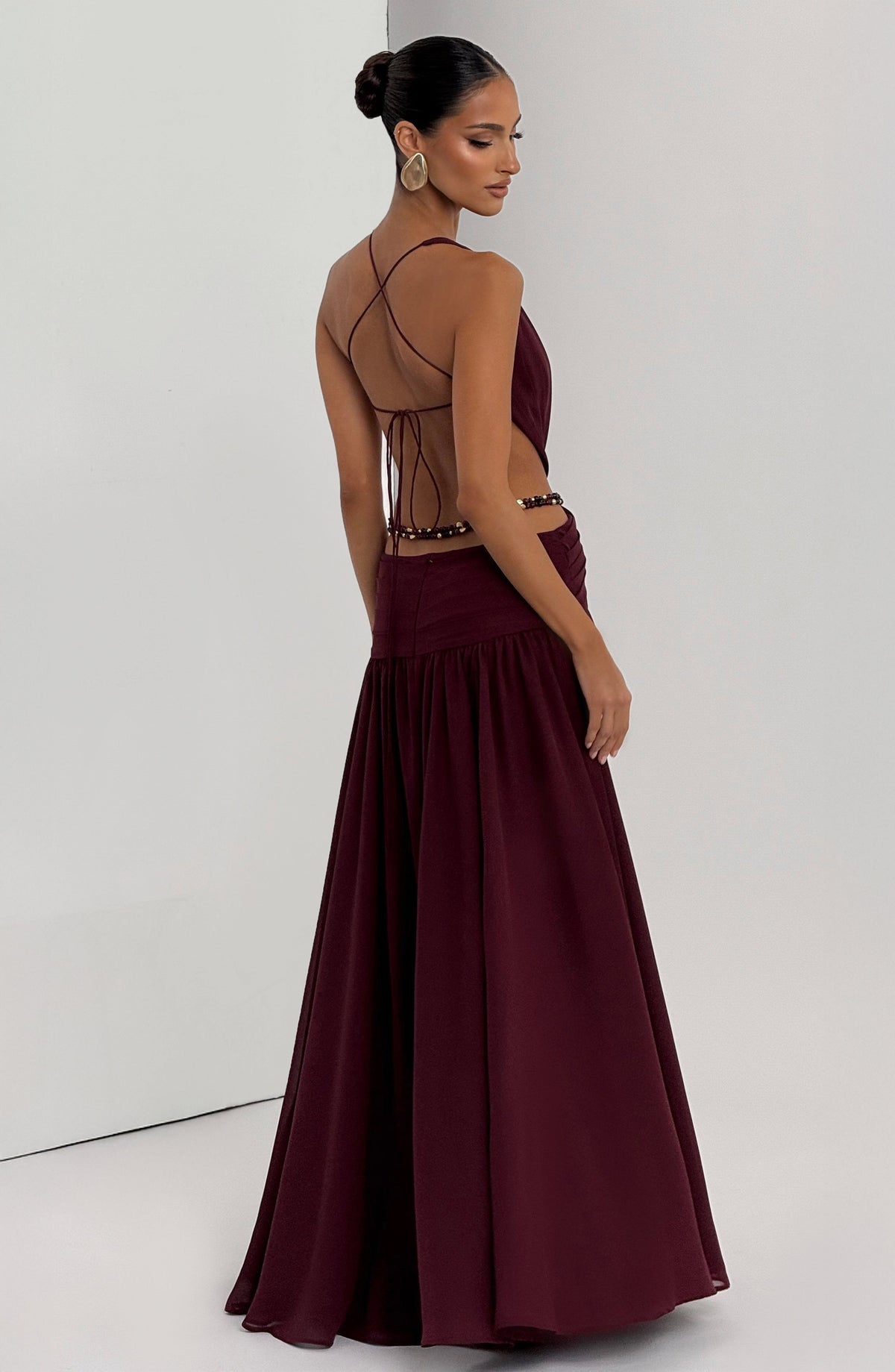 T.X Women's Dress Indianna Backless Cherry Lacquer Chiffon Evening
